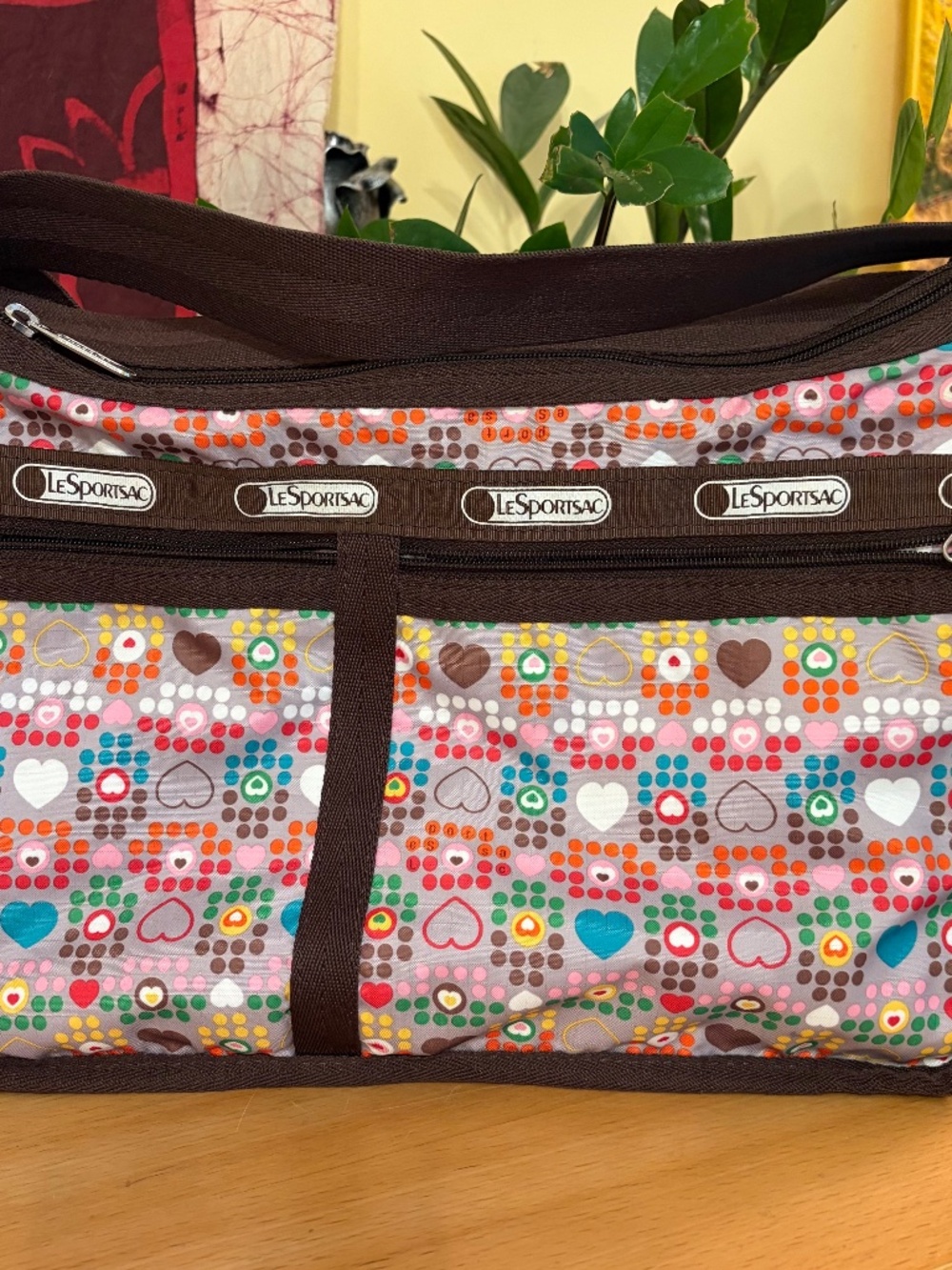 NWOT Le Sportsac Deluxe Everyday Bag Crossbody Tote Expandable Hearts Dots RARE